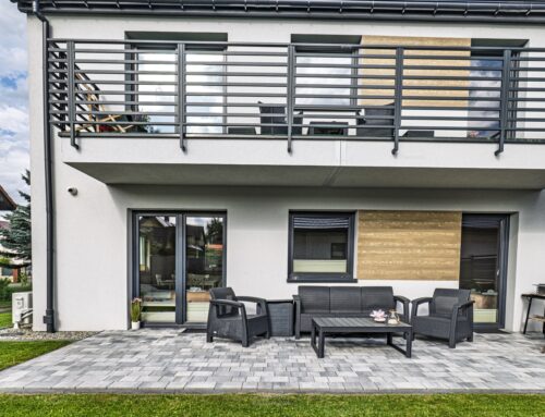 Terrasse – avec café le matin